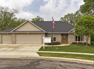 2485 Rosewood Ln SW, Rochester, MN 55902