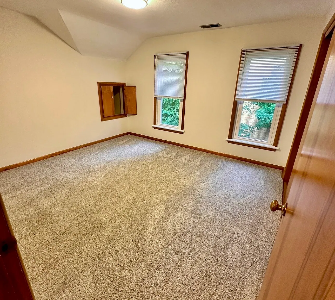 2 bed, 1175 sqft, $1,000 — Photo 4