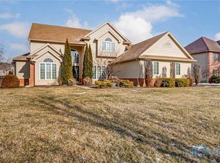 25509 Wood Creek Rd, Perrysburg, OH 43551
