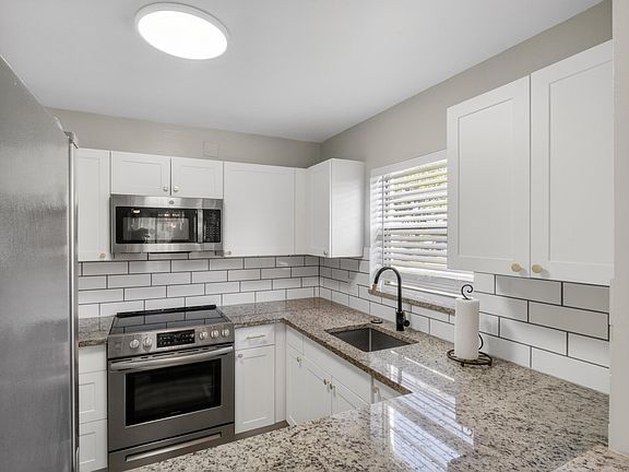 5th image of 1225 NW 21st Street #2407