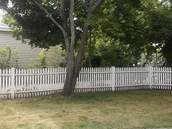 4th image of 11 Parker Ct