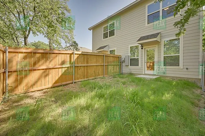 2034 Brookes St — Photo 26