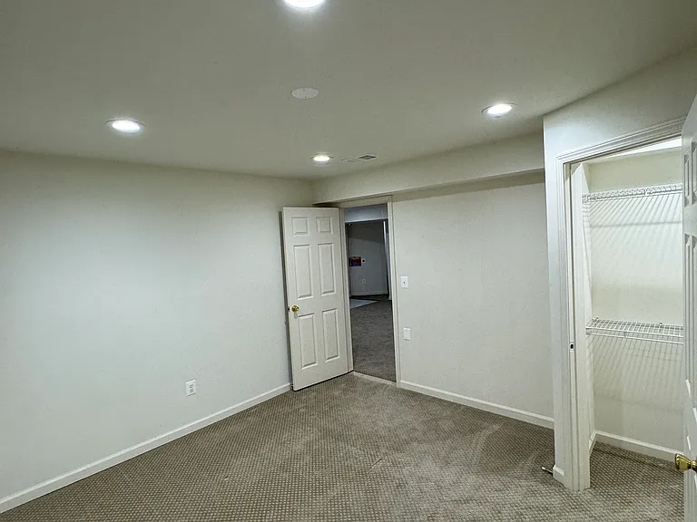 1910 Powells Landing Cir — Photo 16