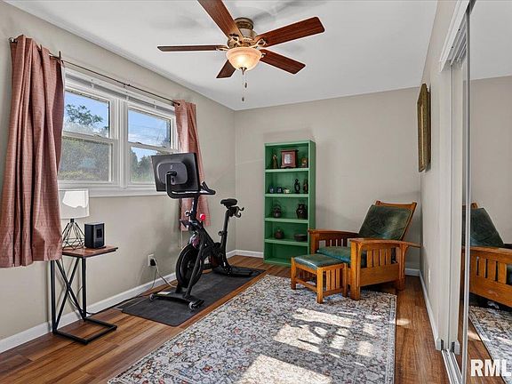 5th image of 1326 Johnson Ln