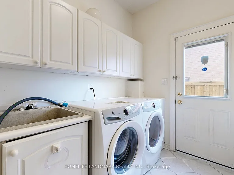 46 Green Ash Cres — Photo 17