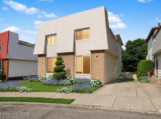 8 Fillmore Ave, Staten Island, NY 10314