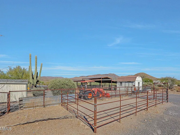 6914 E Highland Rd — Photo 30