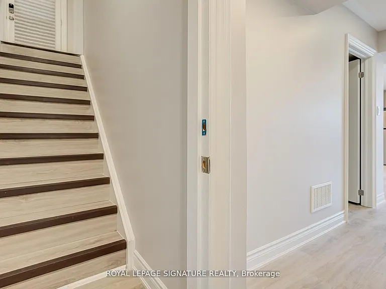 16 Dancing Waters Rd #BASEMENT — Photo 7
