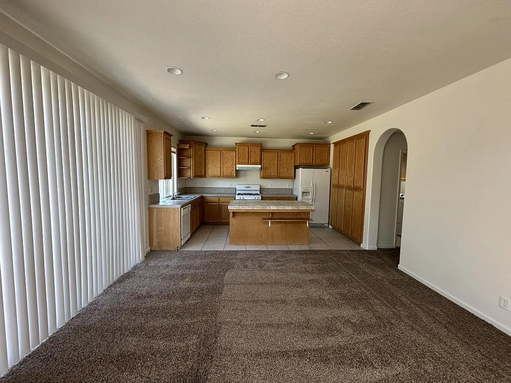623 Chandon Dr — Photo 4