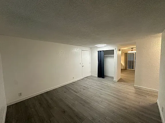 120 Stanford Dr #D — Photo 14