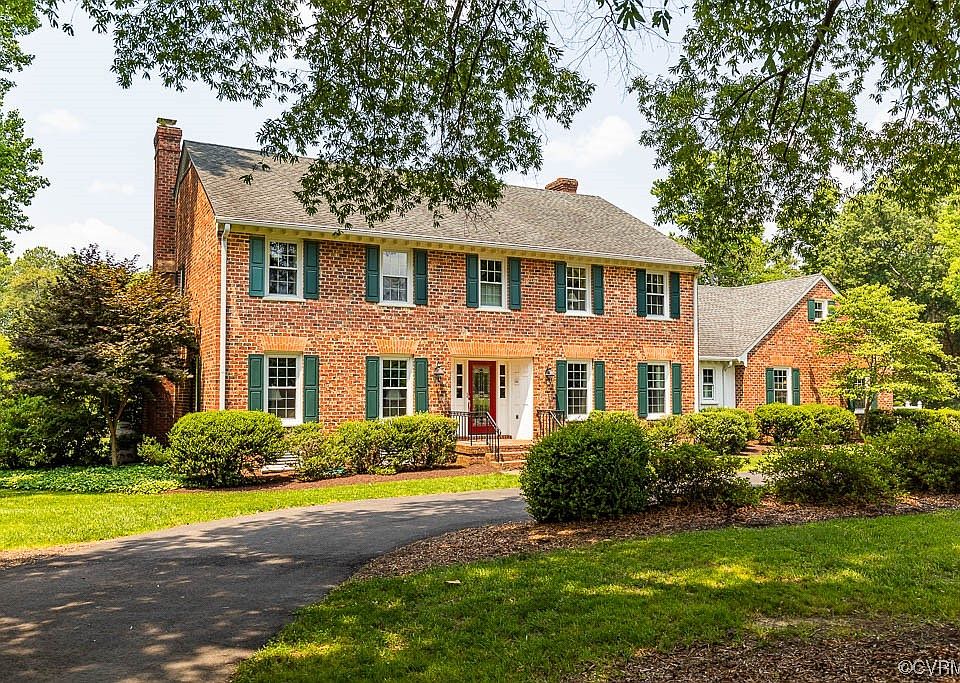 1st image of 10077 Pebblebrook Dr