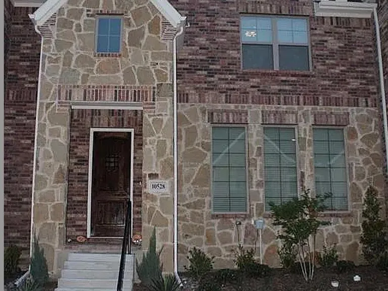 10528 Steinbeck Ln — Photo 1
