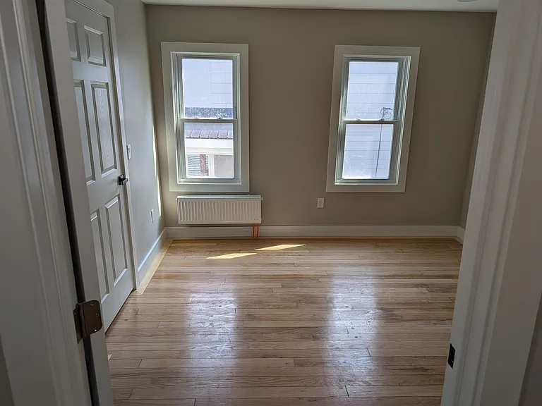 6-8 Steel St #8 — Photo 22