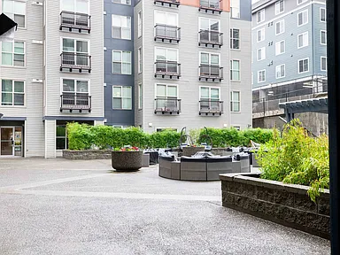 Vantage Park Apartments