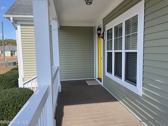 3rd image of 339 Stillwater Creek Drive