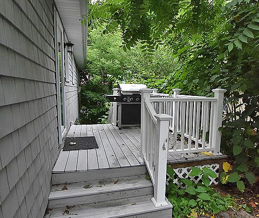 4th image of 37 Stillwater Ave