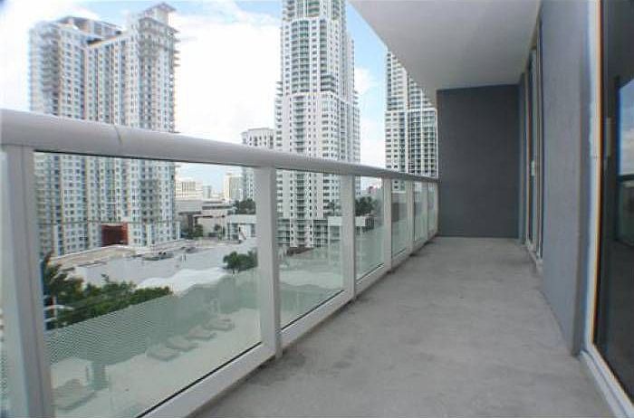 2nd image of 50 Biscayne Blvd APT 1405
