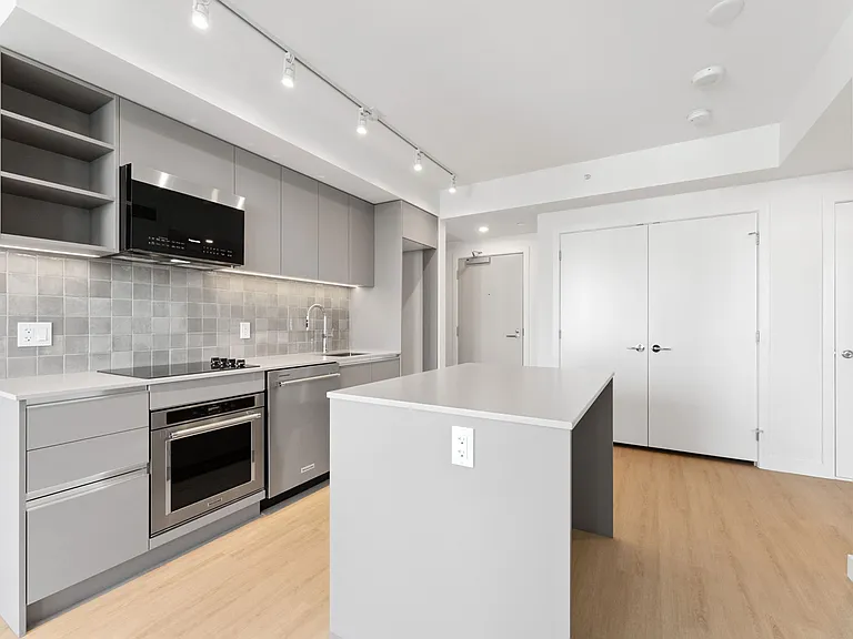 10420 City Pkwy — Photo 86