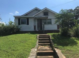1102 S Pinckney St, Union, SC 29379