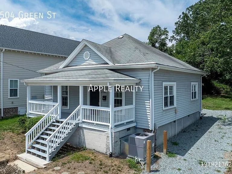 2504 Green St — Photo 15