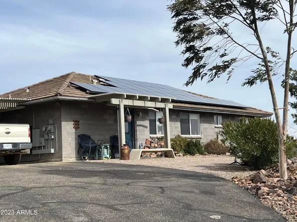 304 E SILVERHAWK Lane, Globe, AZ 85501