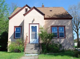 907 E Blue Earth Ave, Fairmont, MN 56031