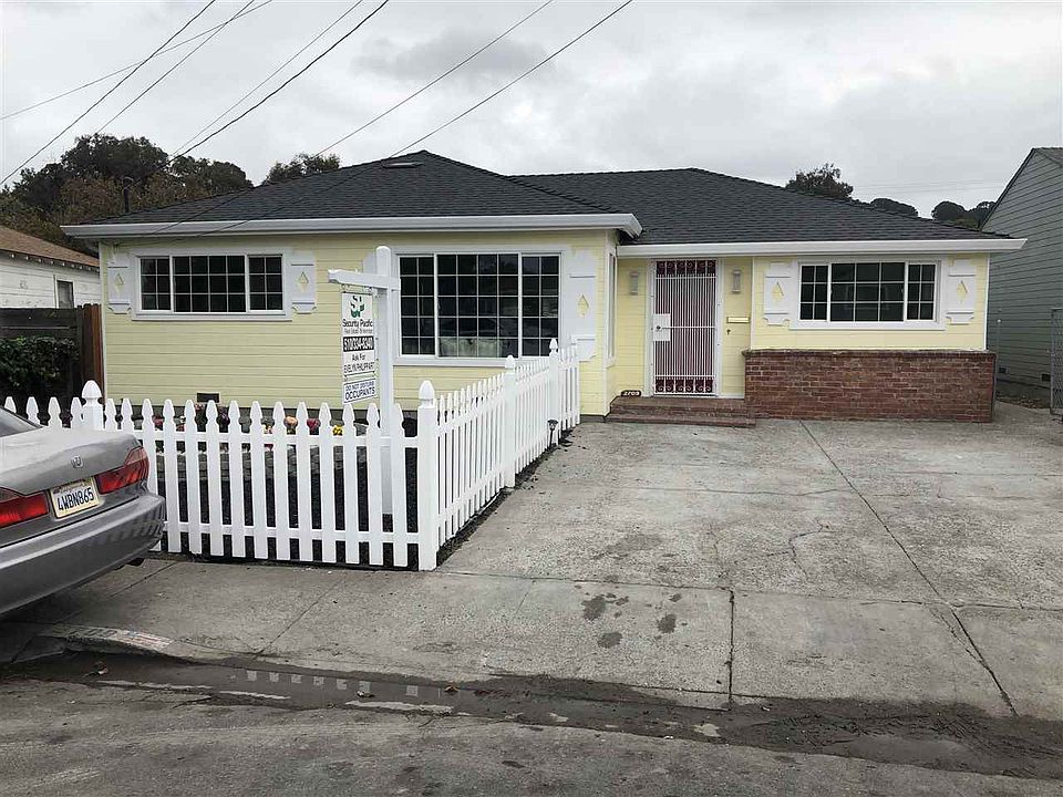 1st image of 2709 Greenwood Dr