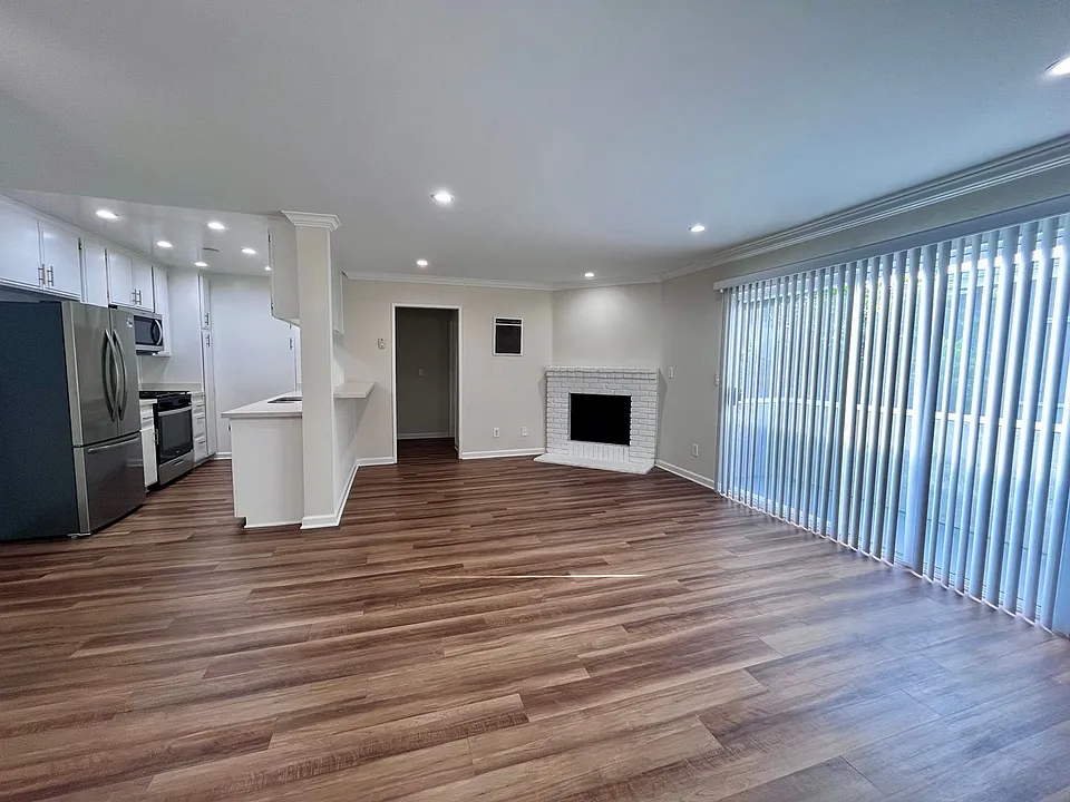 2475 Corinth Apartments