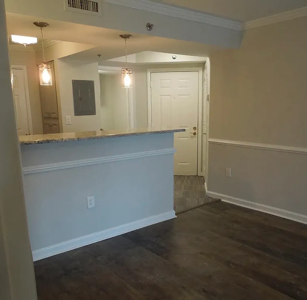 2 bed, 1100 sqft, $1,800 — Photo 3