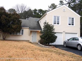 1112 Bandon Rd, Toms River, NJ 08753