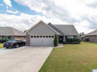 4616 Carrington Blvd SE, Owens Cross Roads, AL 35763
