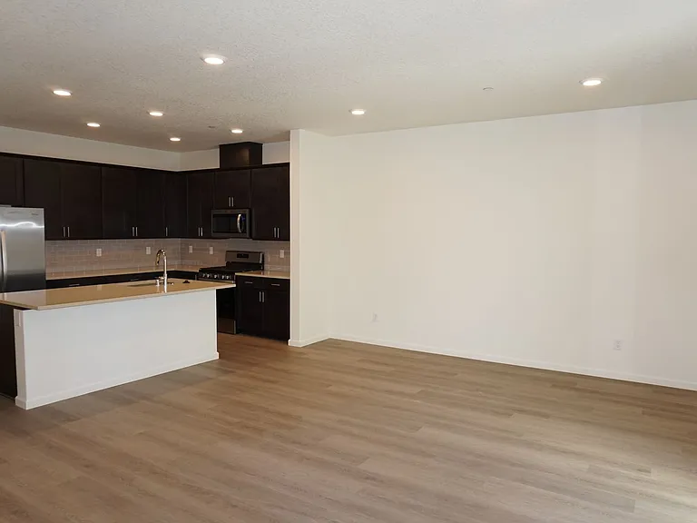 11420 NE 127th Ct — Photo 6