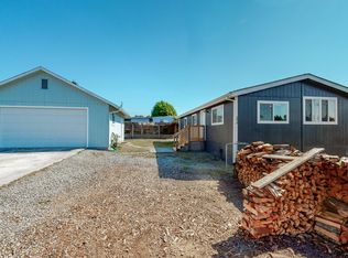 3610 Bartlett Ln, Fortuna, CA 95540