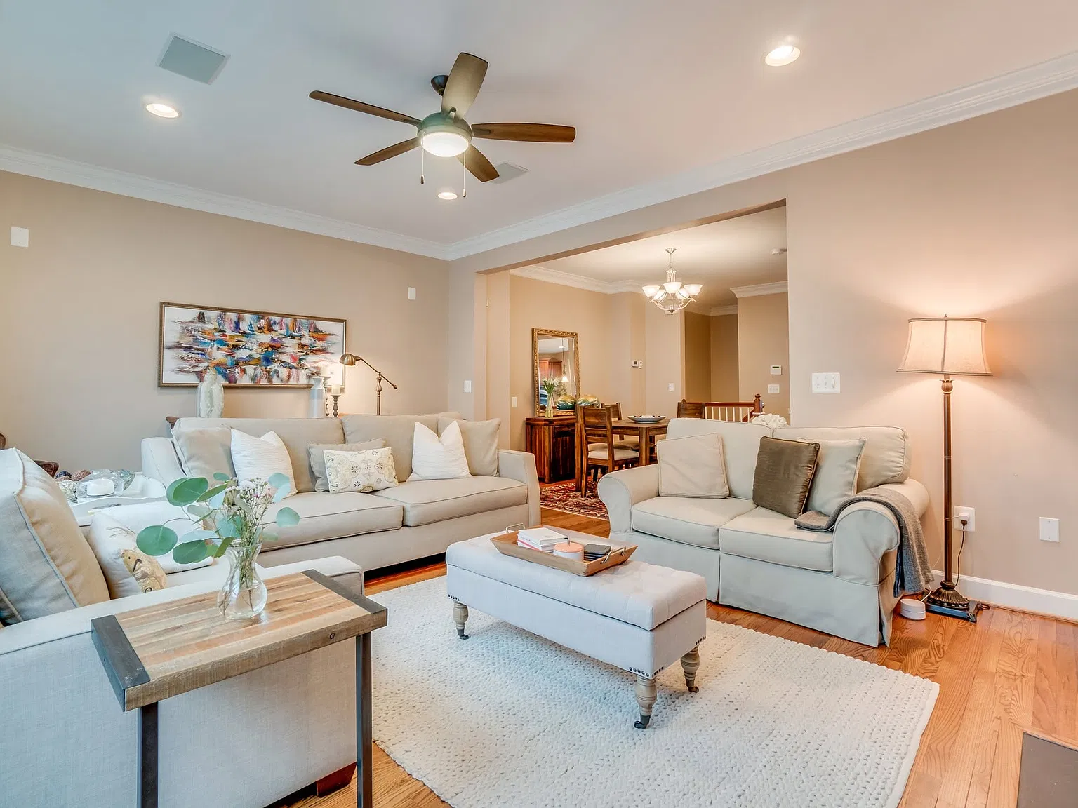 3 bed, 2055 sqft, $4,500 — Photo 2