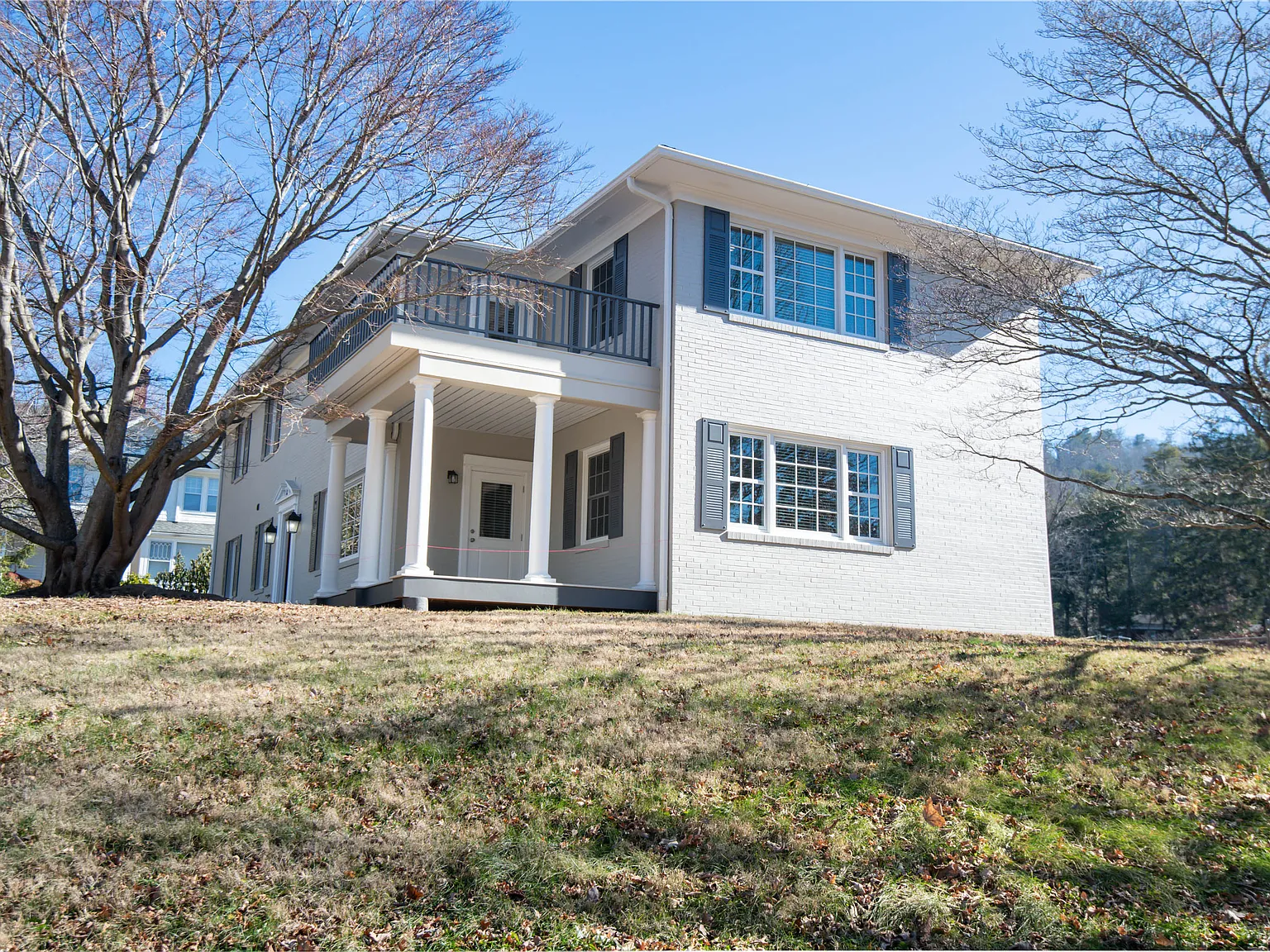 3 bed, 1879 sqft, $4,500 — Photo 3