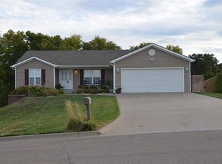 205 Highland Ridge Dr, Manhattan, KS 66503