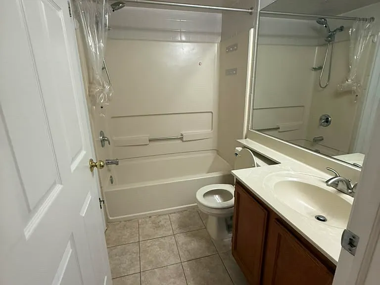 727 Waterford Dr — Photo 5