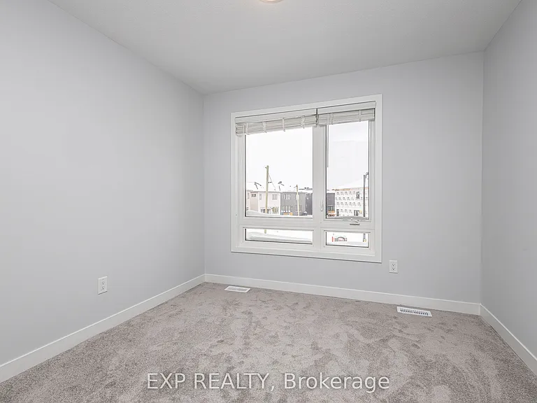 218 Ormiston Cres — Photo 22