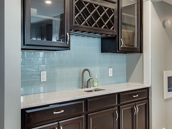 Wet Bar/Prep Sink in Kitchen