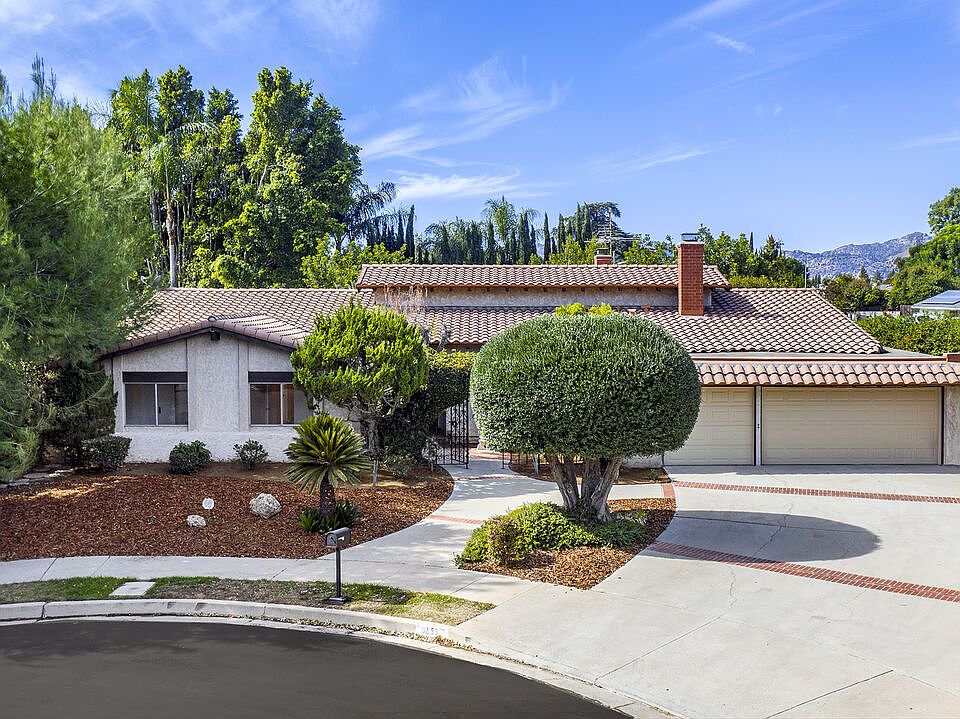 1st image of 9853 Melvin Ave