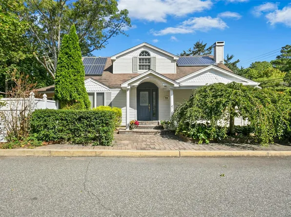334 Lake Avenue, Nesconset, NY 11767