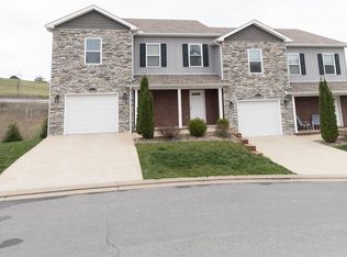 204 N Mimosa Ln #204, Bridgeport, WV 26330