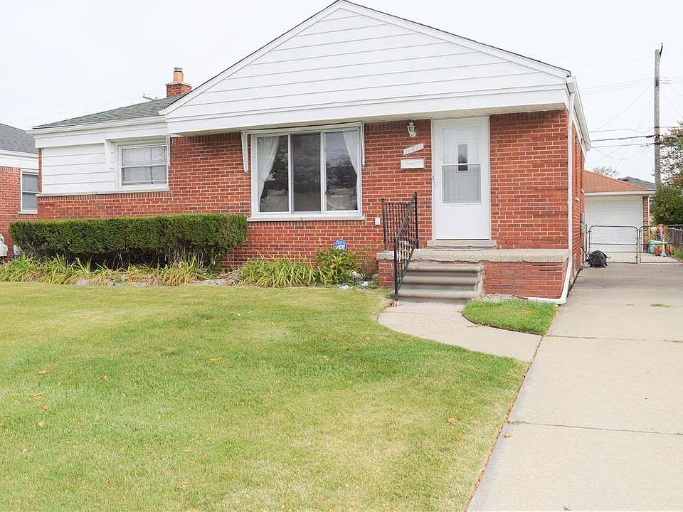 1st image of 18331 Ash Ave