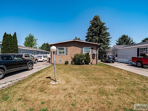 3rd image of 2167 E Pinewood Pl