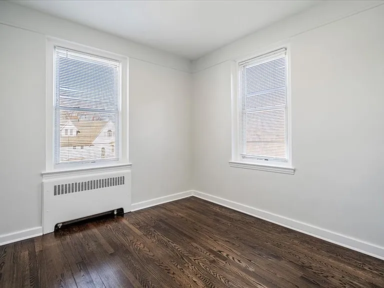 150 Terrace Avenue Apartments — Photo 5