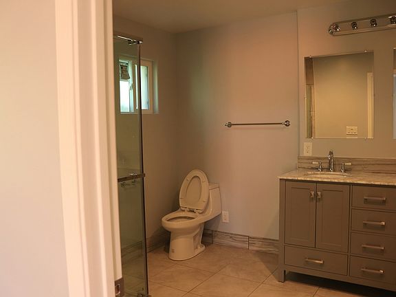 master bath with shower