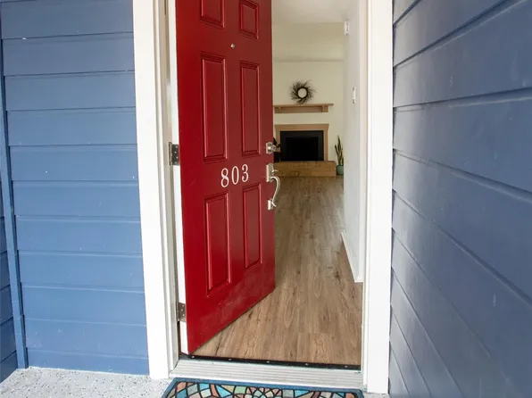 18515 Egret Bay Blvd APT 803, Houston, TX 77058