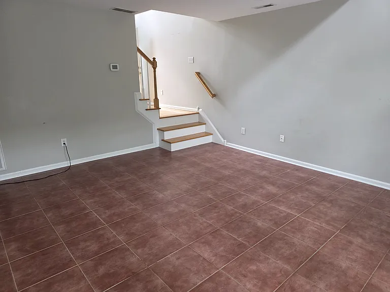 7504 Riverside Ct — Photo 19