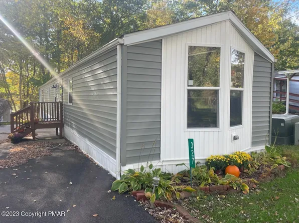 327 Pmhe Dr, East Stroudsburg, PA 18302