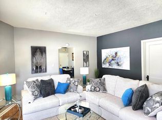 3401 W Lynndale Ave #3405, Milwaukee, WI 53221